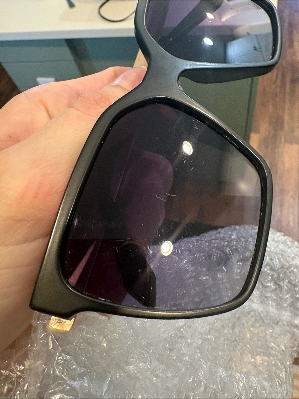 QUAY Level Up Remixed Matte Black Frame with Smoke Polarized Lenses